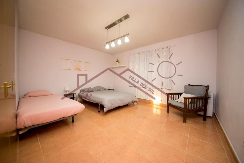 Villa Del Sol - Piscina Climatizada Mentrida Экстерьер фото