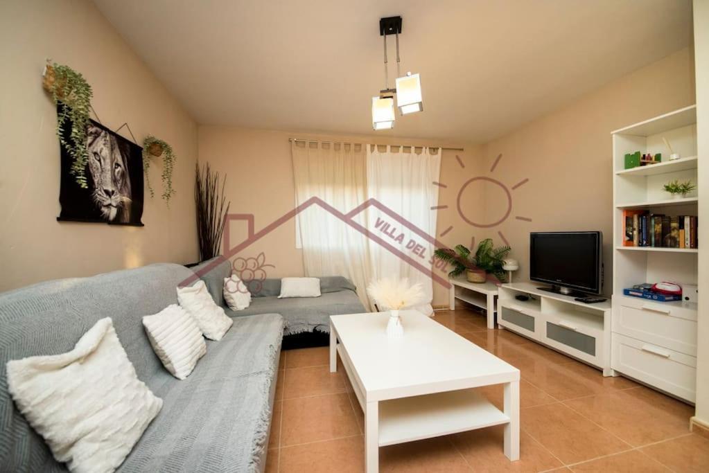 Villa Del Sol - Piscina Climatizada Mentrida Экстерьер фото
