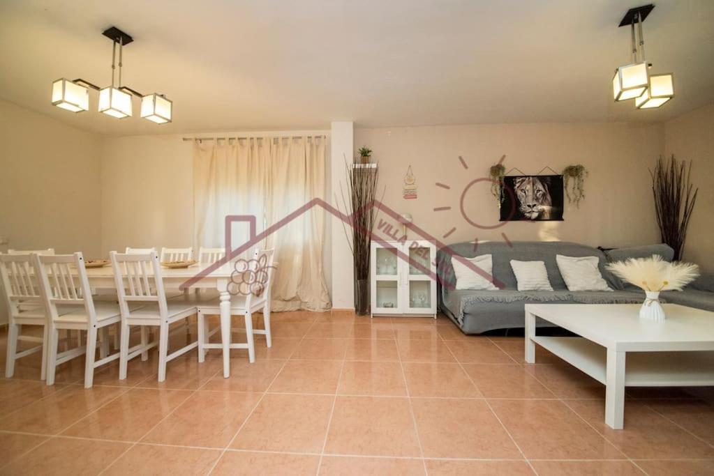 Villa Del Sol - Piscina Climatizada Mentrida Экстерьер фото