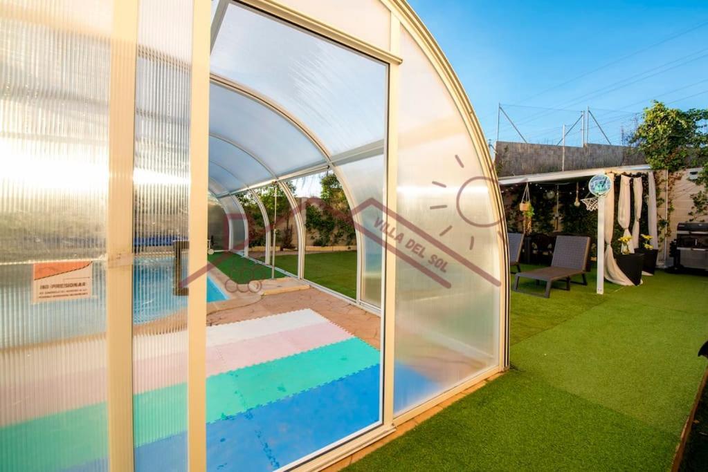 Villa Del Sol - Piscina Climatizada Mentrida Экстерьер фото